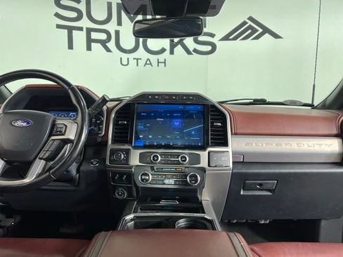 Used 2022 Ford F350 Platinum w/ FX4 Off-Road Package image 26