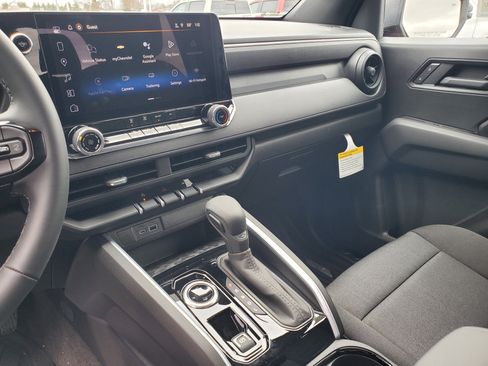 New 2026 Chevrolet Colorado W/T w/ WT Custom Package AWD/4WD image 15