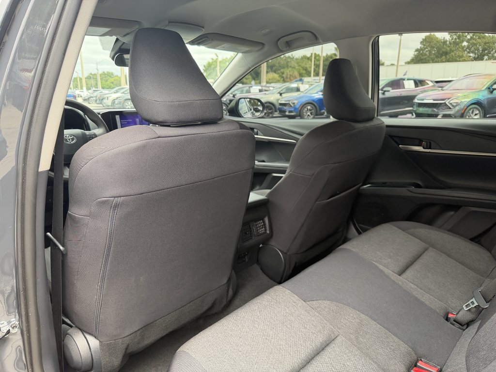 Used 2025 Toyota Camry LE FWD image 18
