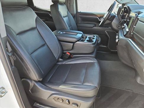 Certified 2025 GMC Sierra 1500 SLT RWD image 19