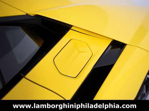Used 2024 Lamborghini Revuelto image 48