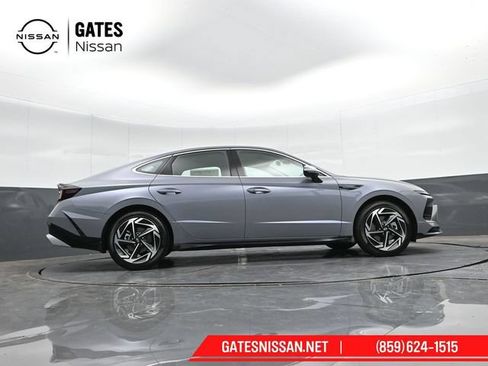 Used 2026 Hyundai Sonata SEL FWD image 33