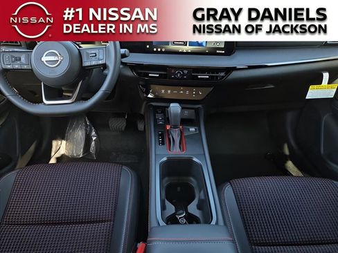 New 2026 Nissan Kicks SR FWD image 5
