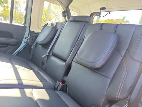 Used 2024 Jeep Wrangler Sahara w/ Technology Group AWD/4WD image 9