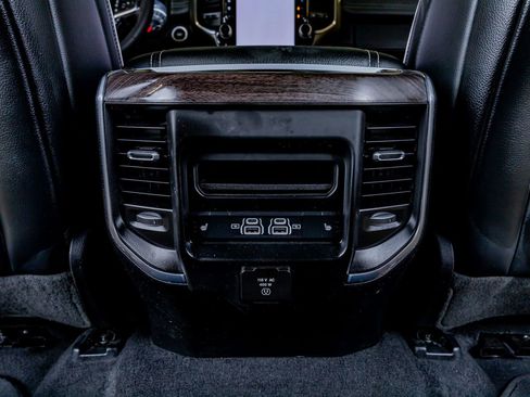 Used 2025 RAM 1500 Laramie w/ Sport Appearance Package AWD/4WD image 34