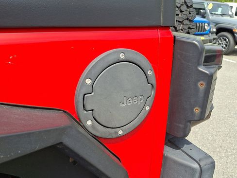 Used 2017 Jeep Wrangler Unlimited Sport AWD/4WD image 17