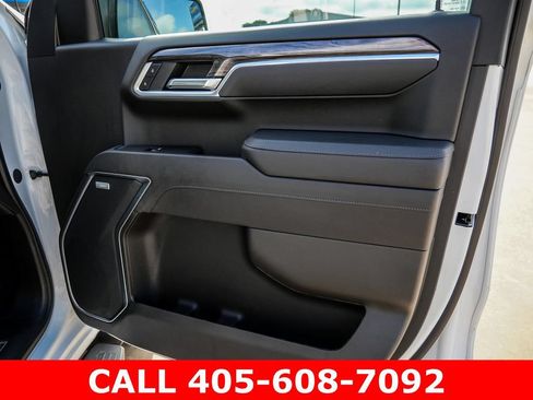 Used 2025 Chevrolet Silverado 1500 LTZ w/ Z71 Off-Road Package AWD/4WD image 19