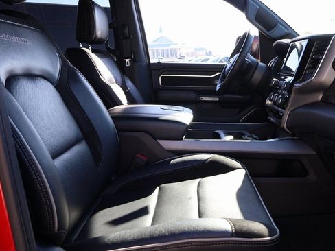 Used 2024 RAM 1500 Laramie image 9