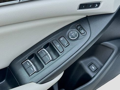 Used 2022 Honda Accord Touring image 22