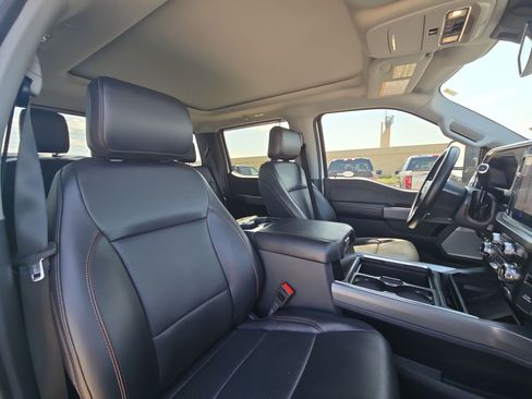 Used 2024 Ford F250 Lariat w/ Sport Appearance Package AWD/4WD image 31