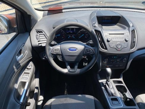 Used 2017 Ford Escape SE AWD/4WD image 19