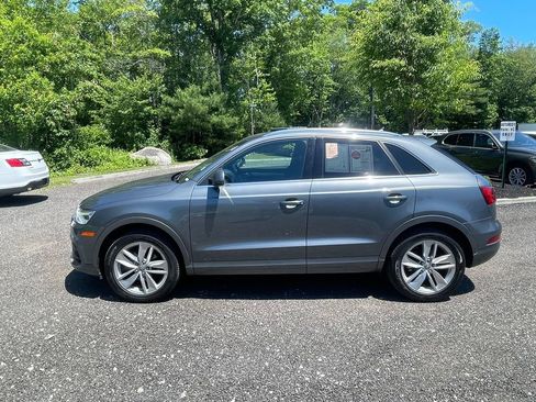 Used 2017 Audi Q3 2.0T Premium Plus w/ Premium Plus Package AWD/4WD image 9