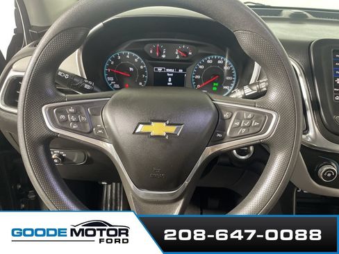 Used 2022 Chevrolet Equinox LS AWD/4WD image 14