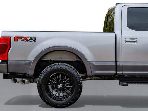 Used 2022 Ford F250 Lariat w/ Lariat Value Package image 7