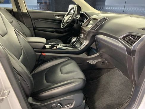 Used 2018 Ford Edge Titanium AWD/4WD image 17