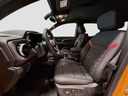 New 2025 Chevrolet Colorado Z71 image 16