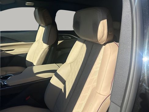 New 2026 Cadillac Lyriq Signature Luxury image 27