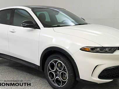 New 2025 Alfa Romeo Tonale w/ Premium Package