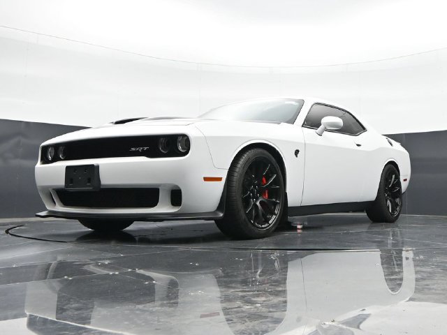 Used 2016 Dodge Challenger SRT Hellcat RWD image 48