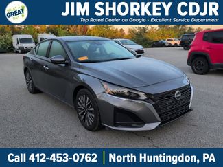Used 2023 Nissan Altima 2.5 SV image 1
