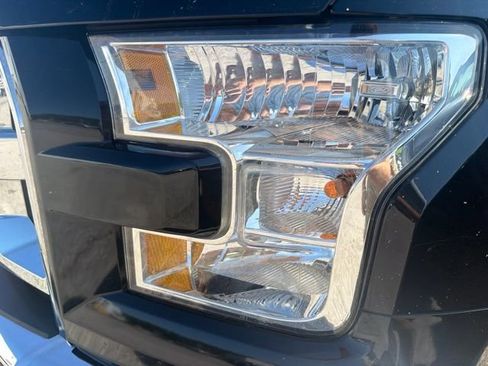 Used 2017 Ford F150 XLT w/ Equipment Group 301A Mid AWD/4WD image 8