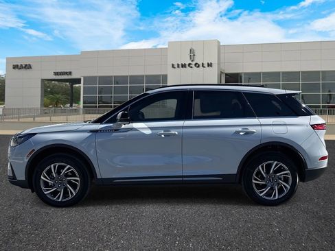 New 2026 Lincoln Corsair Premiere image 6