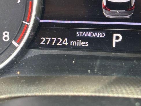 Used 2025 Nissan Rogue SV FWD image 9