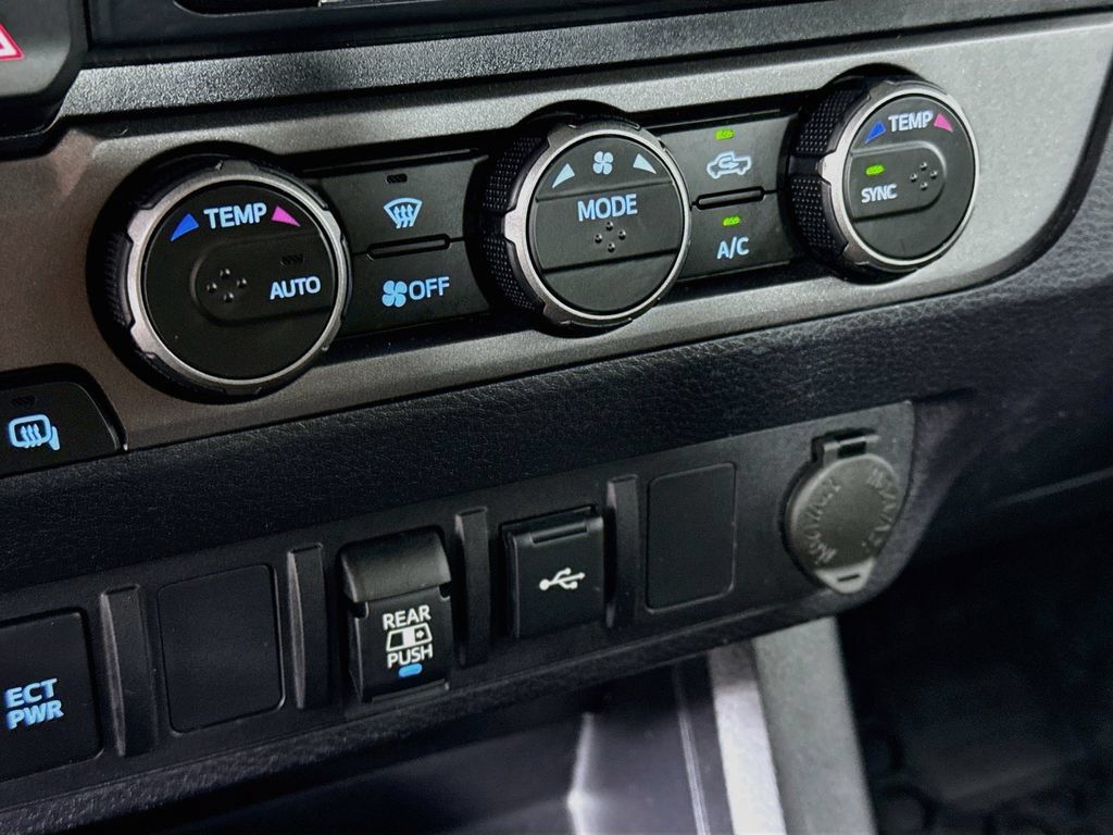 Used 2021 Toyota Tacoma TRD Off-Road AWD/4WD image 16