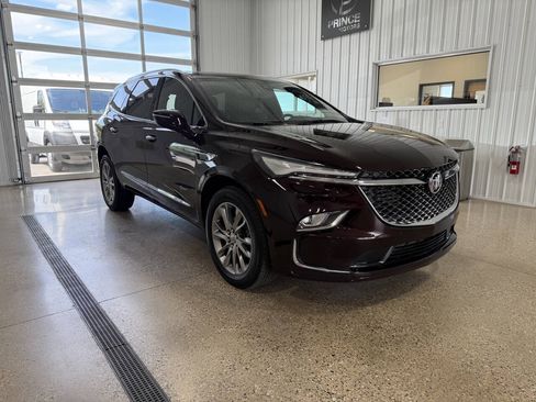 Used 2023 Buick Enclave Avenir AWD/4WD image 7