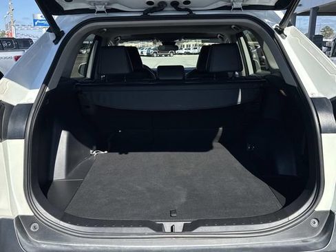 Used 2021 Toyota RAV4 XLE Premium image 12