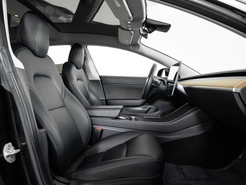 Used 2018 Tesla Model 3 Long Range image 26