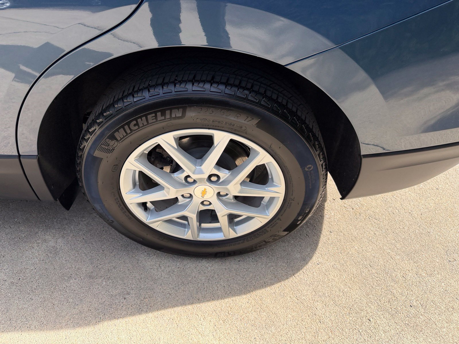 Used 2024 Chevrolet Equinox LS w/ LS Convenience Package FWD image 36
