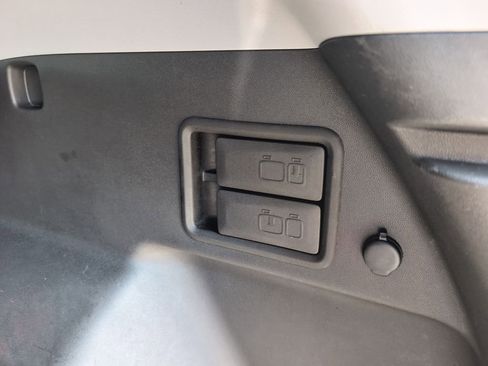 Used 2020 GMC Terrain SLT w/ Preferred Package image 11