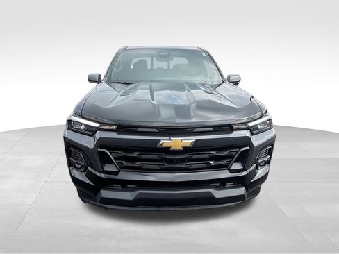 New 2026 Chevrolet Colorado LT w/ LT Convenience Package AWD/4WD image 3