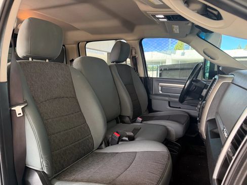Used 2019 RAM 1500 Big Horn AWD/4WD image 30