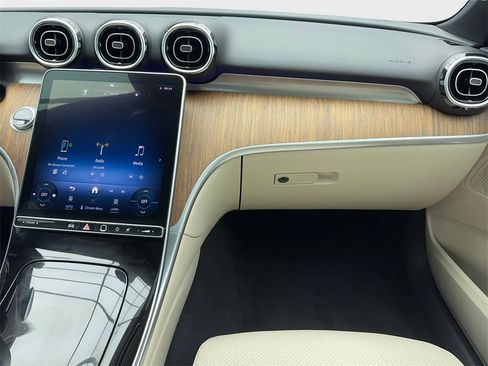 Used 2023 Mercedes-Benz C 300 4MATIC Sedan image 19