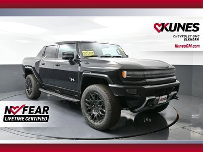 New 2025 GMC Hummer EV 2X w/ LPO, Sport Package