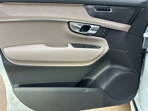 New 2026 Volvo XC90 B6 Plus w/ Protection Package image 12