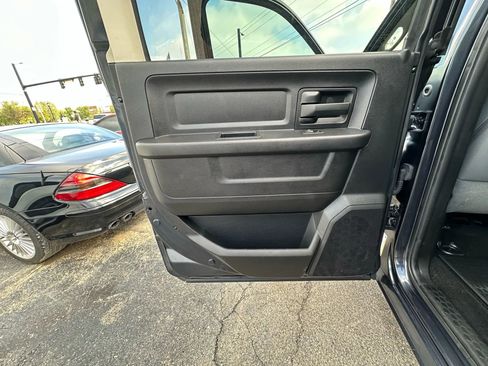 Used 2017 RAM 1500 Express image 21