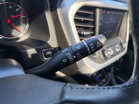 Used 2021 GMC Acadia SLT w/ Elevation Edition image 42