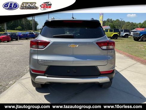Used 2025 Chevrolet TrailBlazer LT AWD/4WD image 6
