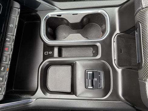 Used 2024 GMC Sierra 2500 Denali w/ Denali Reserve Package image 36