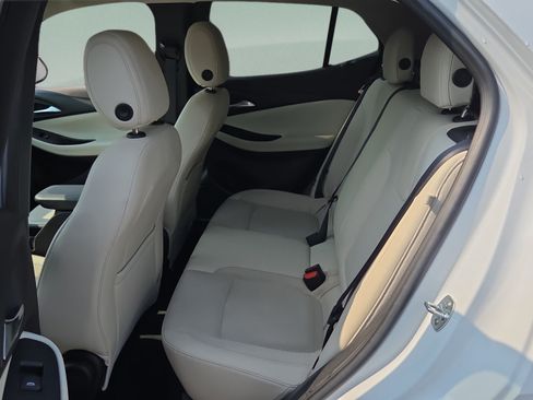 Certified 2024 Buick Encore GX Preferred FWD image 10