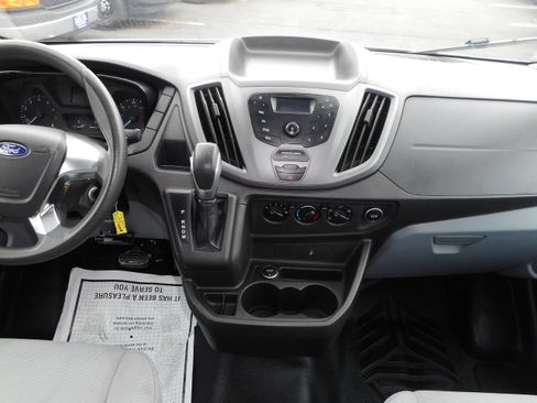 Used 2016 Ford Transit 250 130 Low Roof w/ Exterior Upgrade Package RWD image 24
