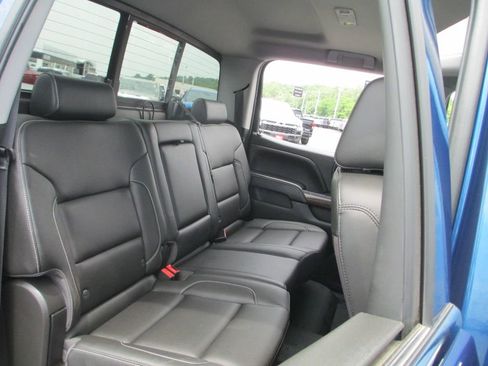 Used 2018 GMC Sierra 1500 SLT AWD/4WD image 24