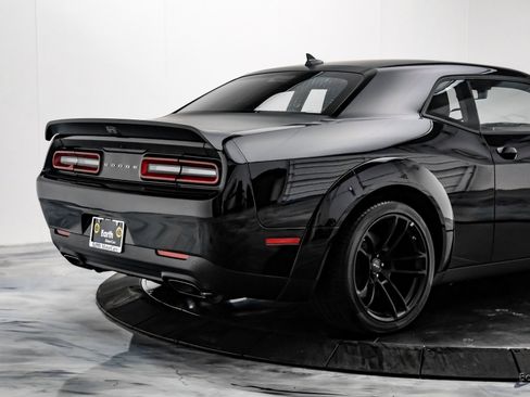 Used 2022 Dodge Challenger SRT Hellcat image 16
