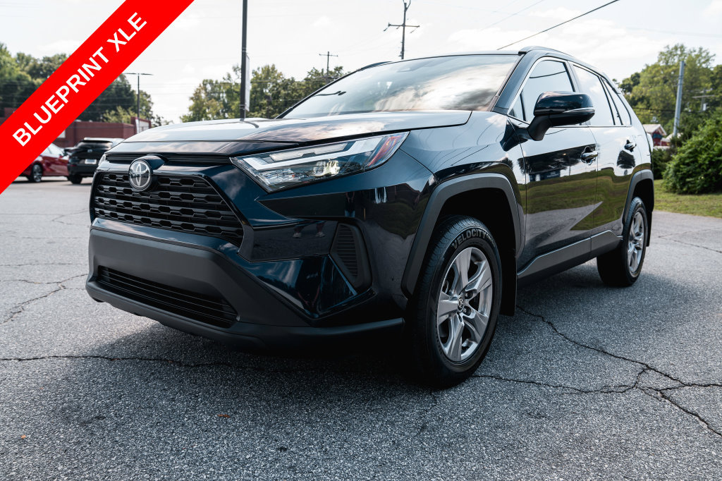 Certified 2025 Toyota RAV4 XLE FWD image 3