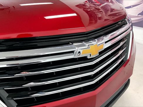 Used 2022 Chevrolet Equinox Premier AWD/4WD image 32