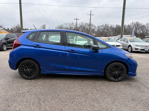 Used 2018 Honda Fit Sport image 3