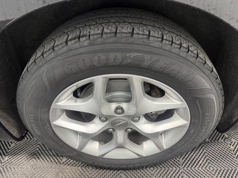 Used 2019 Chrysler Pacifica Limited image 51